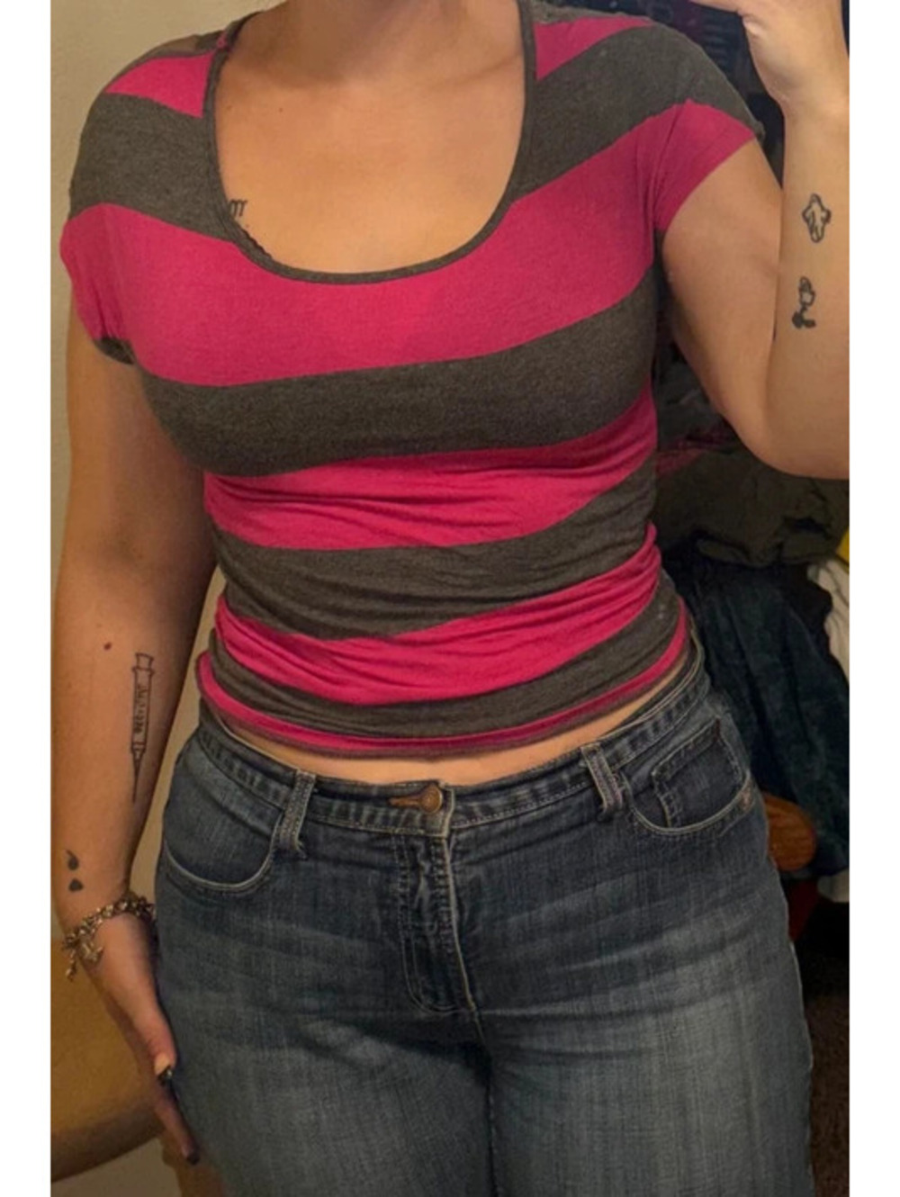 2000’s American Dream Pink and Grey Fitted Short Sleeve with lace floral back